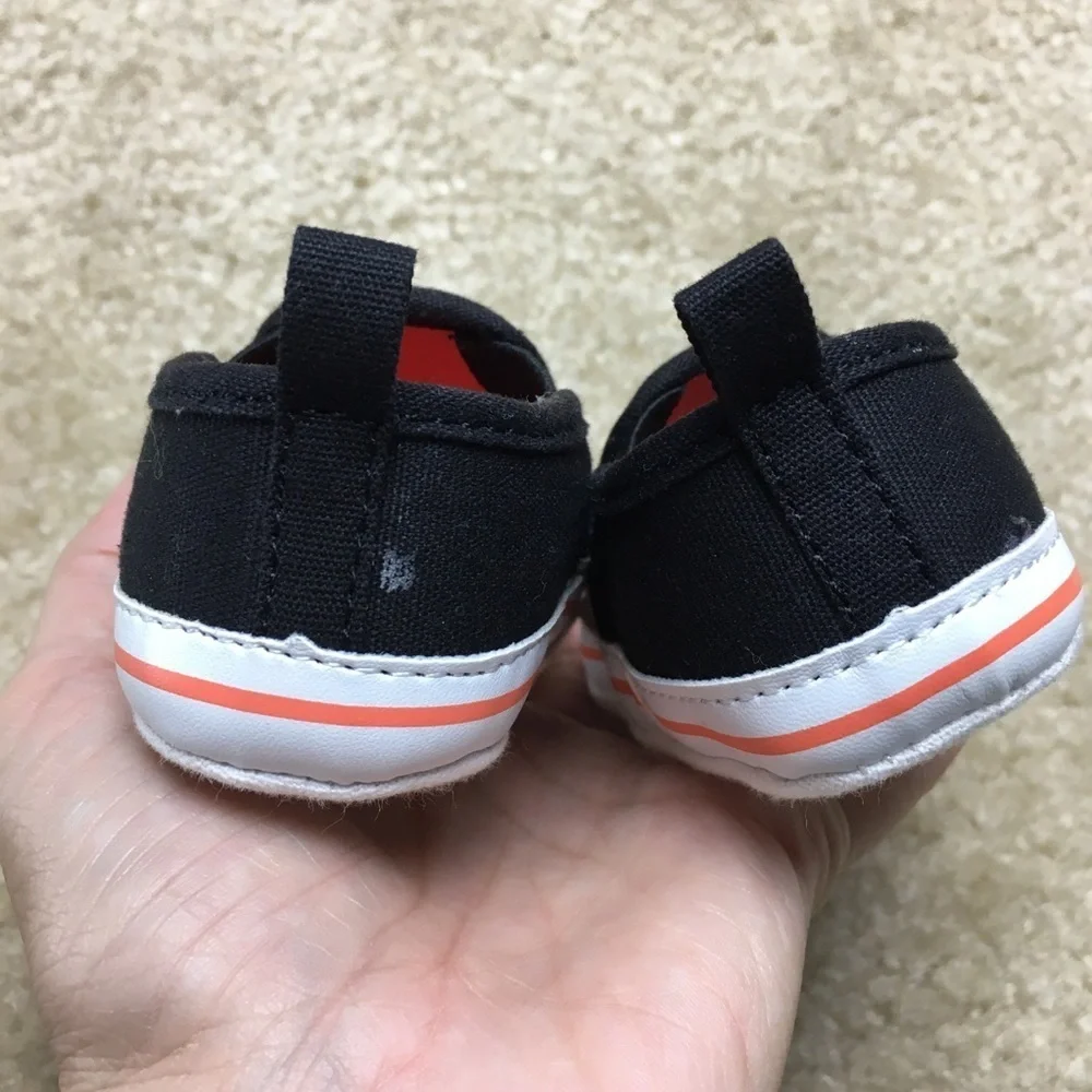 Baby Shoes Black & White Zoo Animal Print
